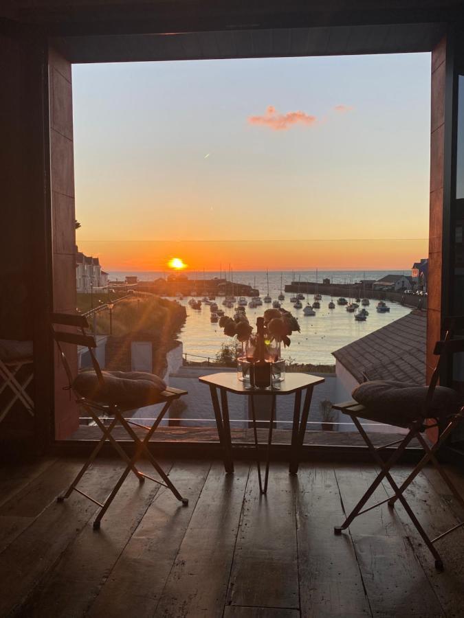 Island House - Panoramic Harbour Views Holiday home Aberaeron