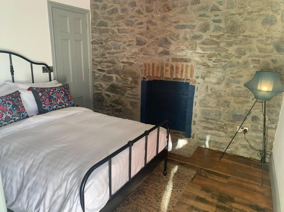 Island House - Panoramic Harbour Views *