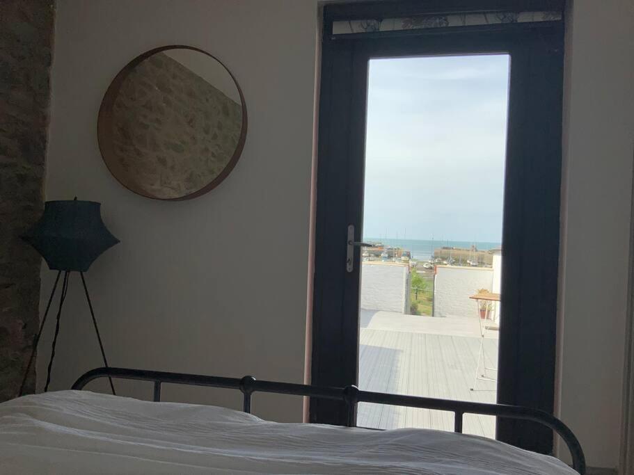 Island House - Panoramic Harbour Views Holiday home *
