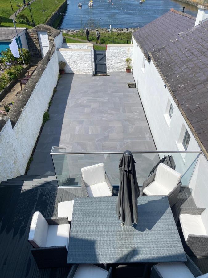 Island House - Panoramic Harbour Views Holiday home *